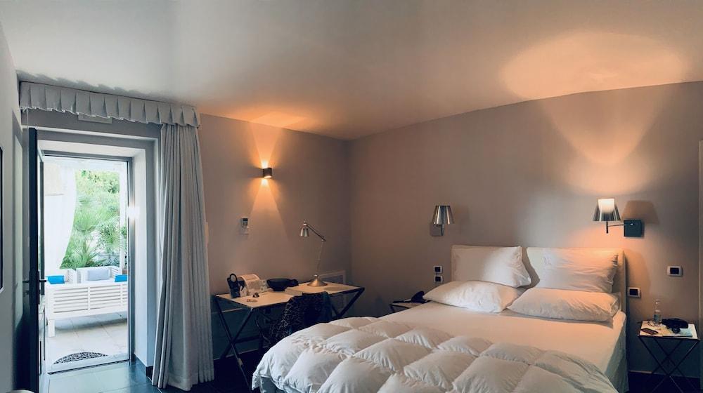פרוסידה La Suite Boutique Hotel מראה חיצוני תמונה